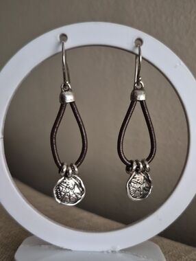 Vintage Silpada Sterling Silver Brown Leather PRAIRIE GIRL Dangle Charm Earrings